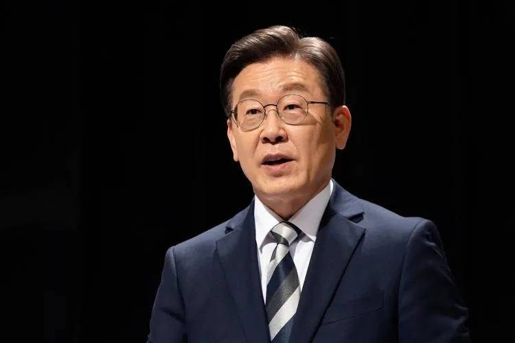皇冠信用网最高占成
_194比3皇冠信用网最高占成
，弹劾案高票通过，李在明大获全胜，尹锡悦的苦日子要来了