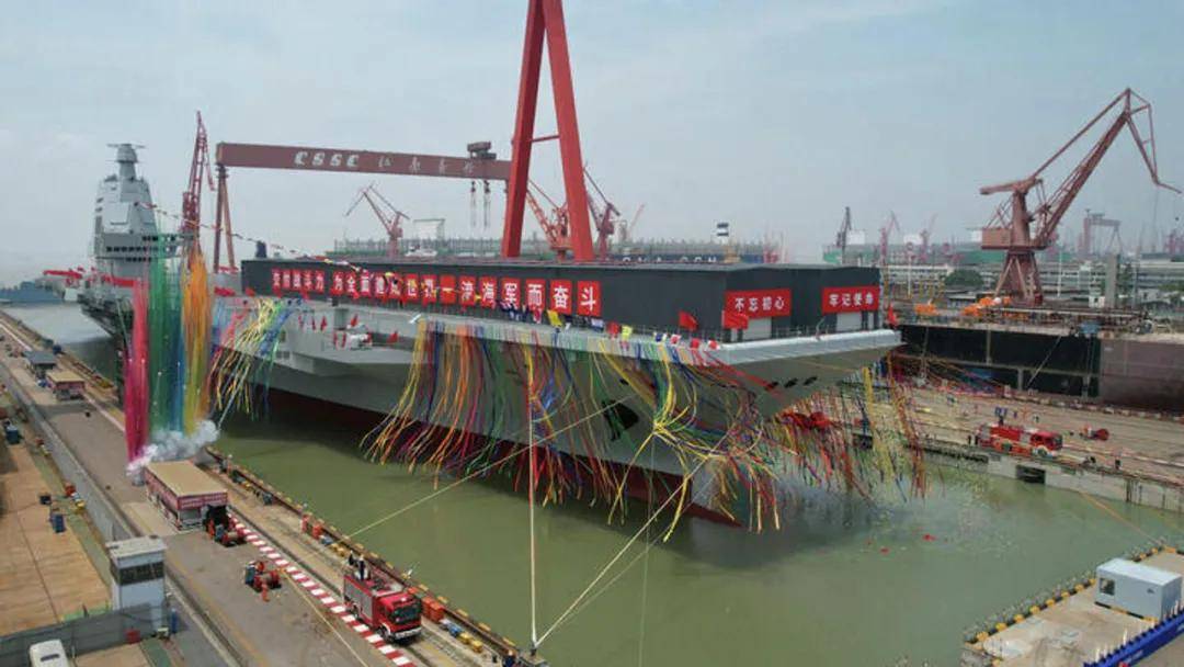 挪威超级联赛_央视公开！美国双航母夹击中国辽宁舰挪威超级联赛，歼-15挂弹起飞与美军狗斗