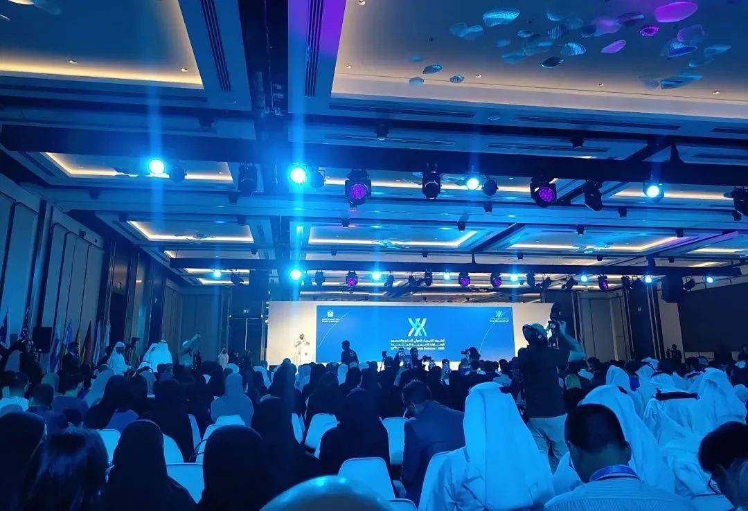 皇冠登1登2登3_陕西第一位皇冠登1登2登3!总分全球第一!西安宋子路同学获金牌