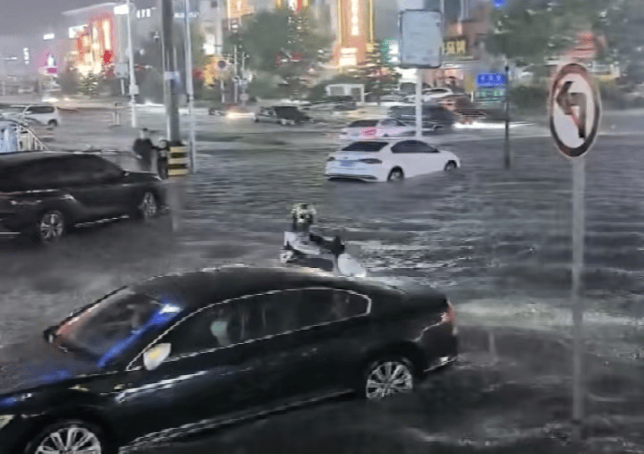 皇冠信用网出租足球
_黑龙江遭遇大范围强降水 哈尔滨城区积水已退