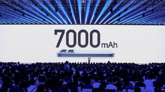 皇冠足球管理平台出租_雷军:7000mAh的小米17 立项时大家都非常惊讶