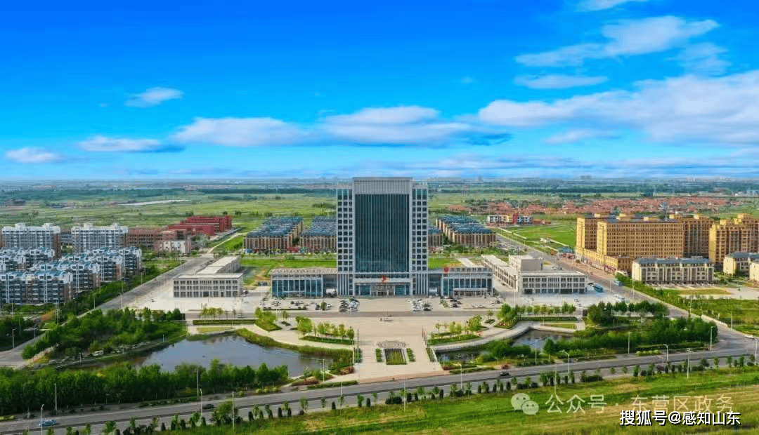 皇冠信用網_山东东营市一镇政府大楼过于“气派”被质疑超标准皇冠信用網，镇政府回应：非自建，只租7层