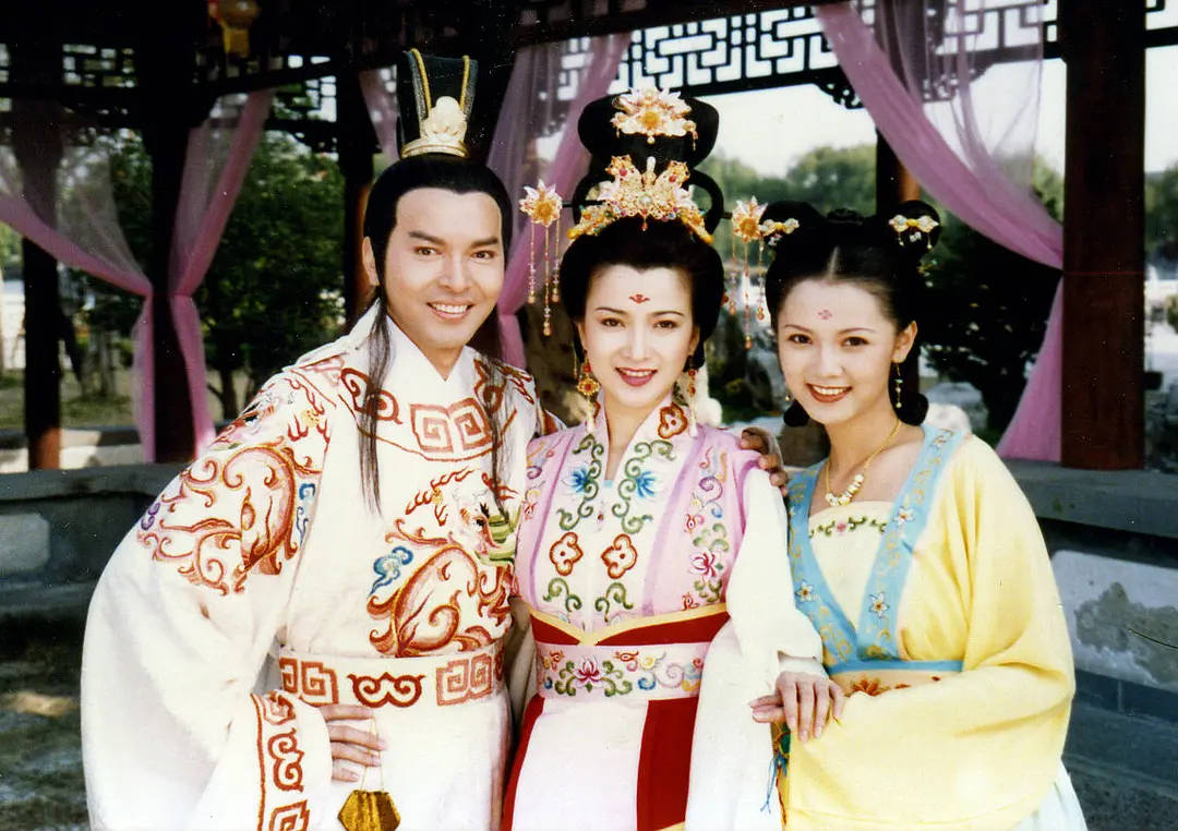 皇冠信用盘代理出租_何晴去世：一代美人离去皇冠信用盘代理出租，古今多少事，都付笑谈中