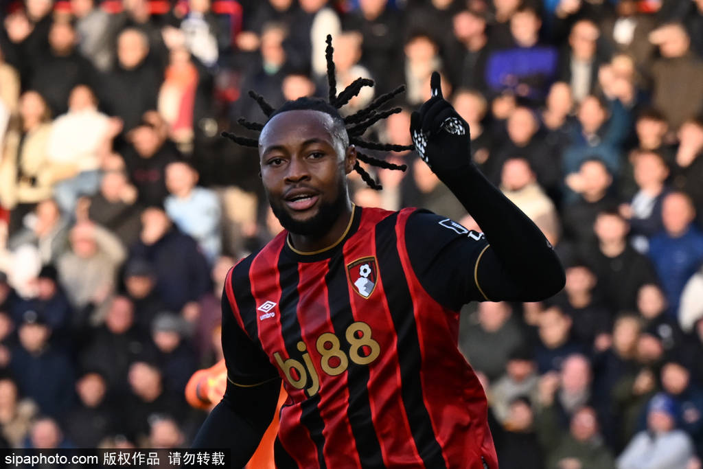 皇冠协议球
_豪门哄抢皇冠协议球
!塞梅尼奥或在冬窗离队 英超前二+魔军想签他