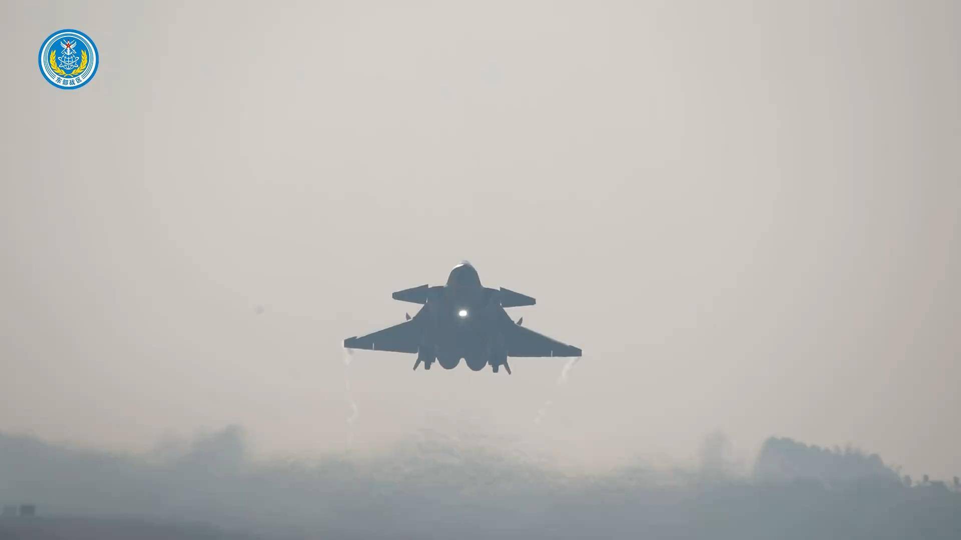 皇冠信用网网址
_被歼-16锁定没反应皇冠信用网网址
,台军飞行员惊得合不拢嘴:都不愿为台独而战