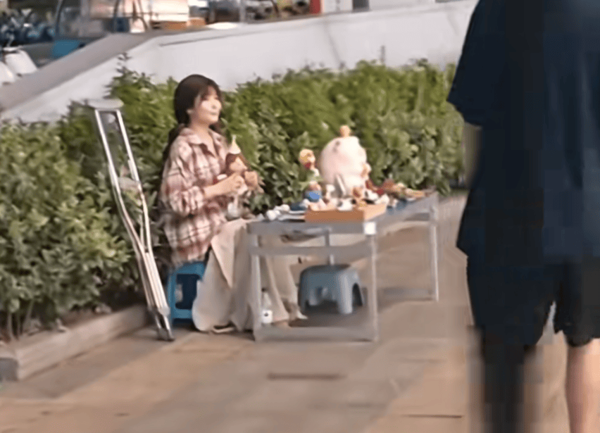 皇冠信用盘代理_女孩高考晕倒确诊骨癌！自己签字进行6次手术截肢皇冠信用盘代理，上海医生全力救治