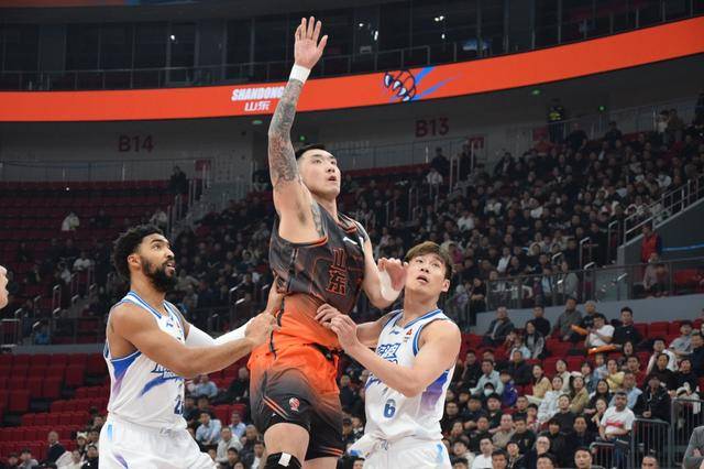 皇冠信用网开户
_正好侃球丨从三连败到八连胜皇冠信用网开户
!邱彪找到了“高速”行驶的钥匙