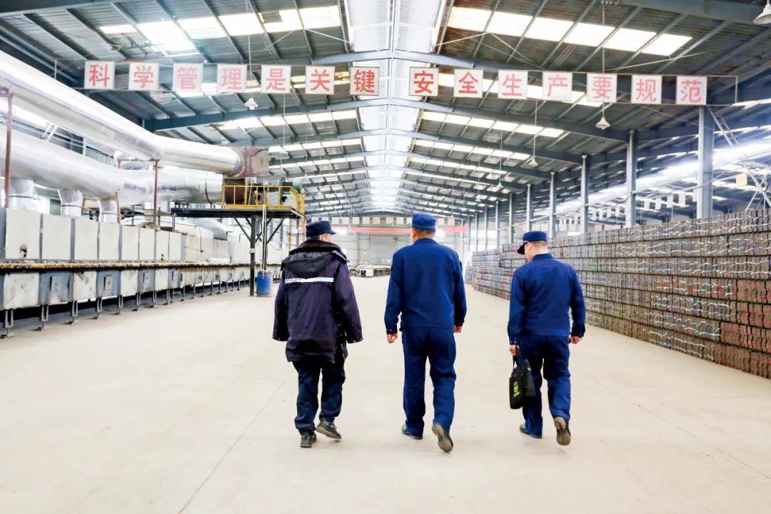 介绍个信用网网址_“没有钱就想办法罚款”介绍个信用网网址，国家出手了