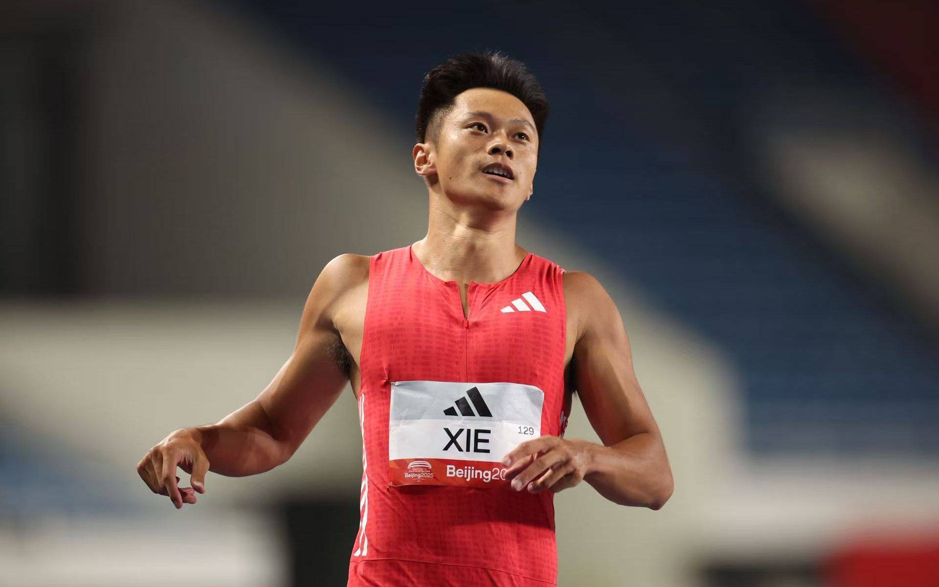 奥斯特桑斯vs卡马亚_0.05秒之差无缘百米飞人大战奖牌奥斯特桑斯vs卡马亚，谢震业通过洲际赛调整状态